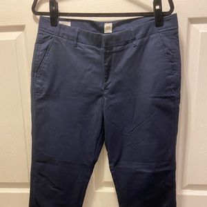 NWOT GAP NAVY CHINOS SLIM CROP